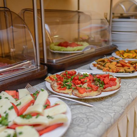 Ahg Donna Silvia Wellness Hotel Manerba del Garda Luaran gambar