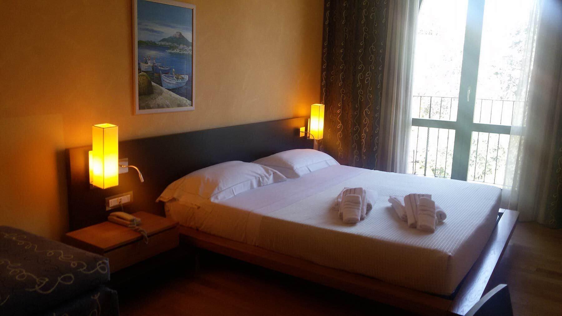 Ahg Donna Silvia Wellness Hotel Manerba del Garda Luaran gambar