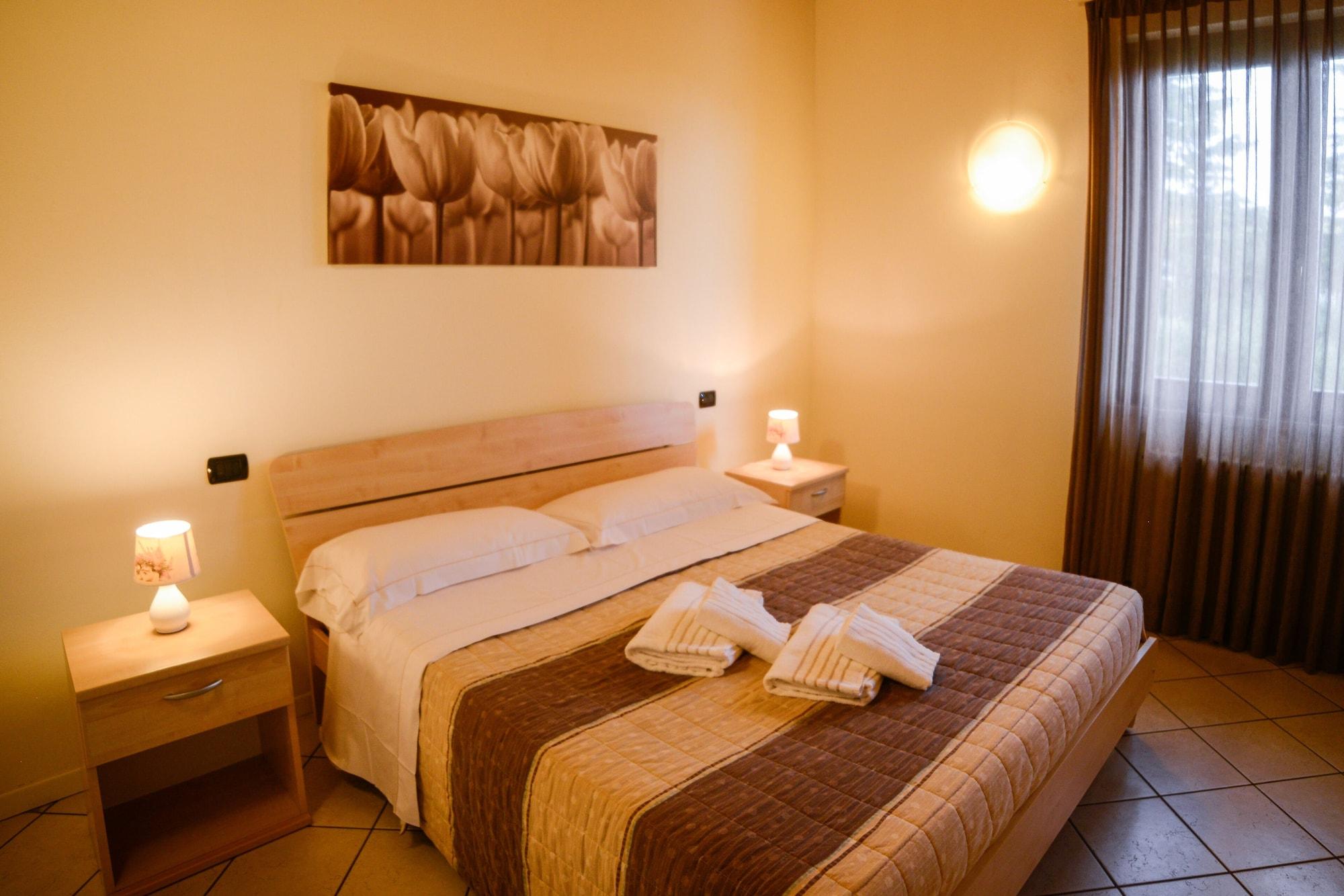 Ahg Donna Silvia Wellness Hotel Manerba del Garda Luaran gambar