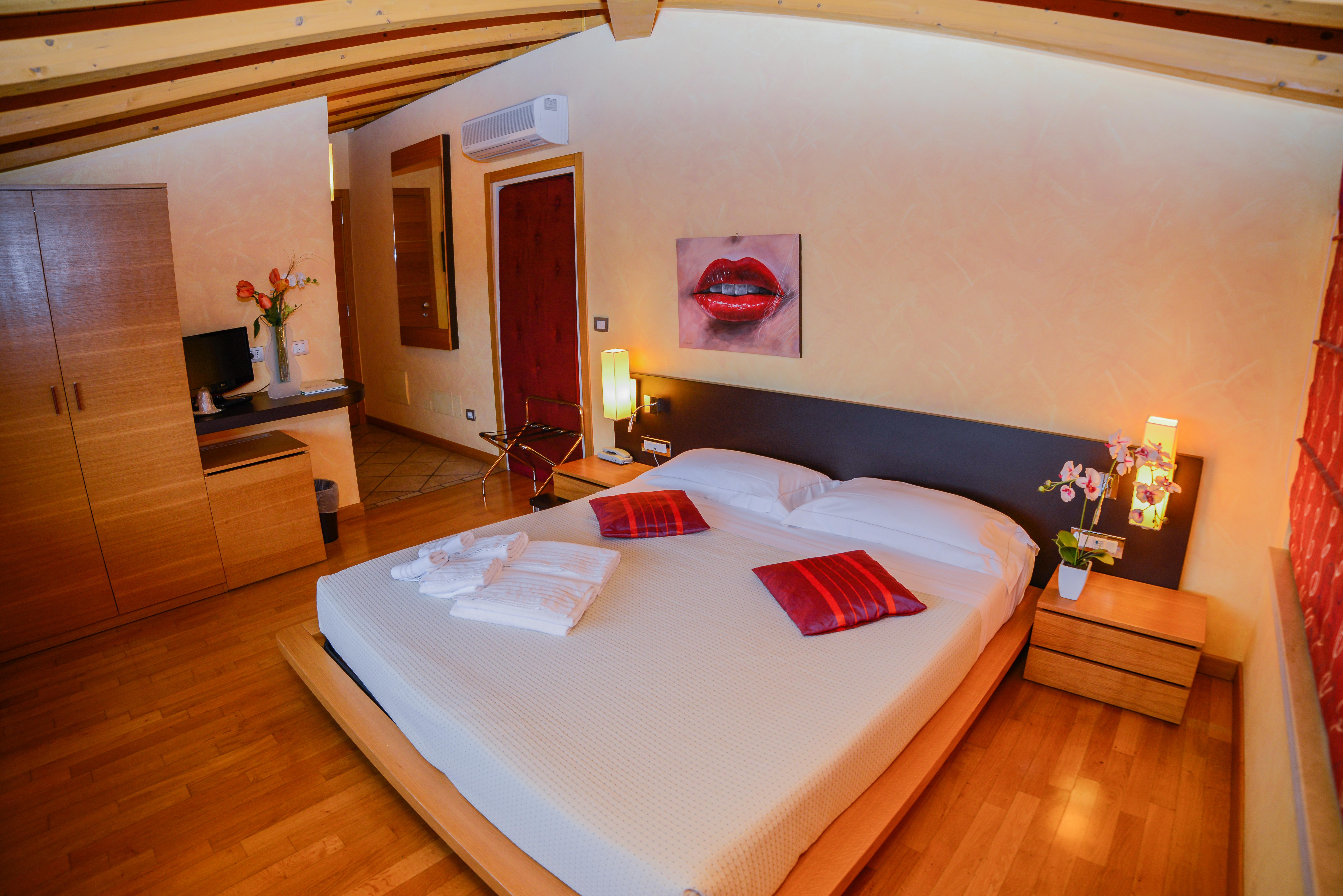 Ahg Donna Silvia Wellness Hotel Manerba del Garda Luaran gambar