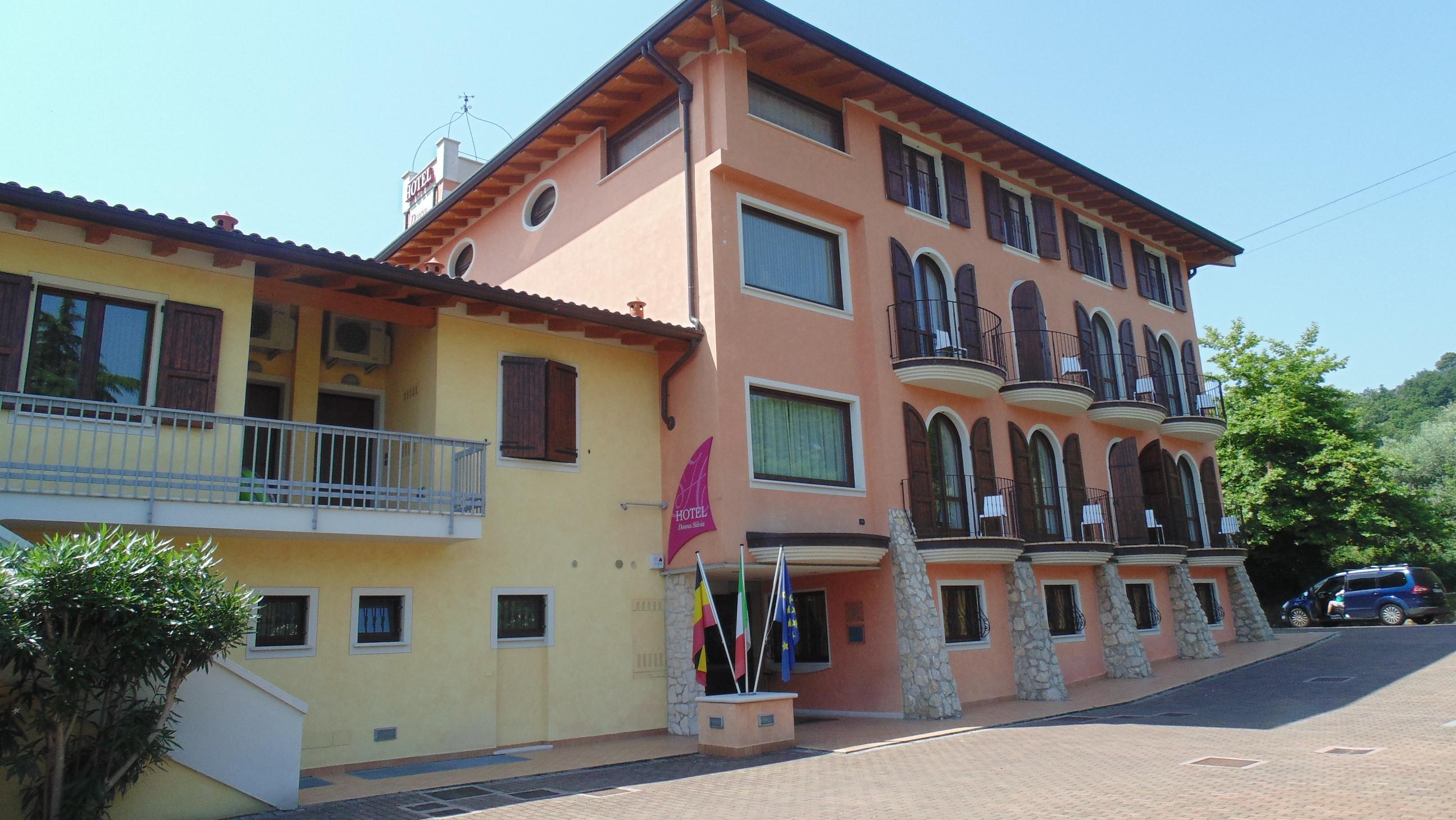 Ahg Donna Silvia Wellness Hotel Manerba del Garda Luaran gambar