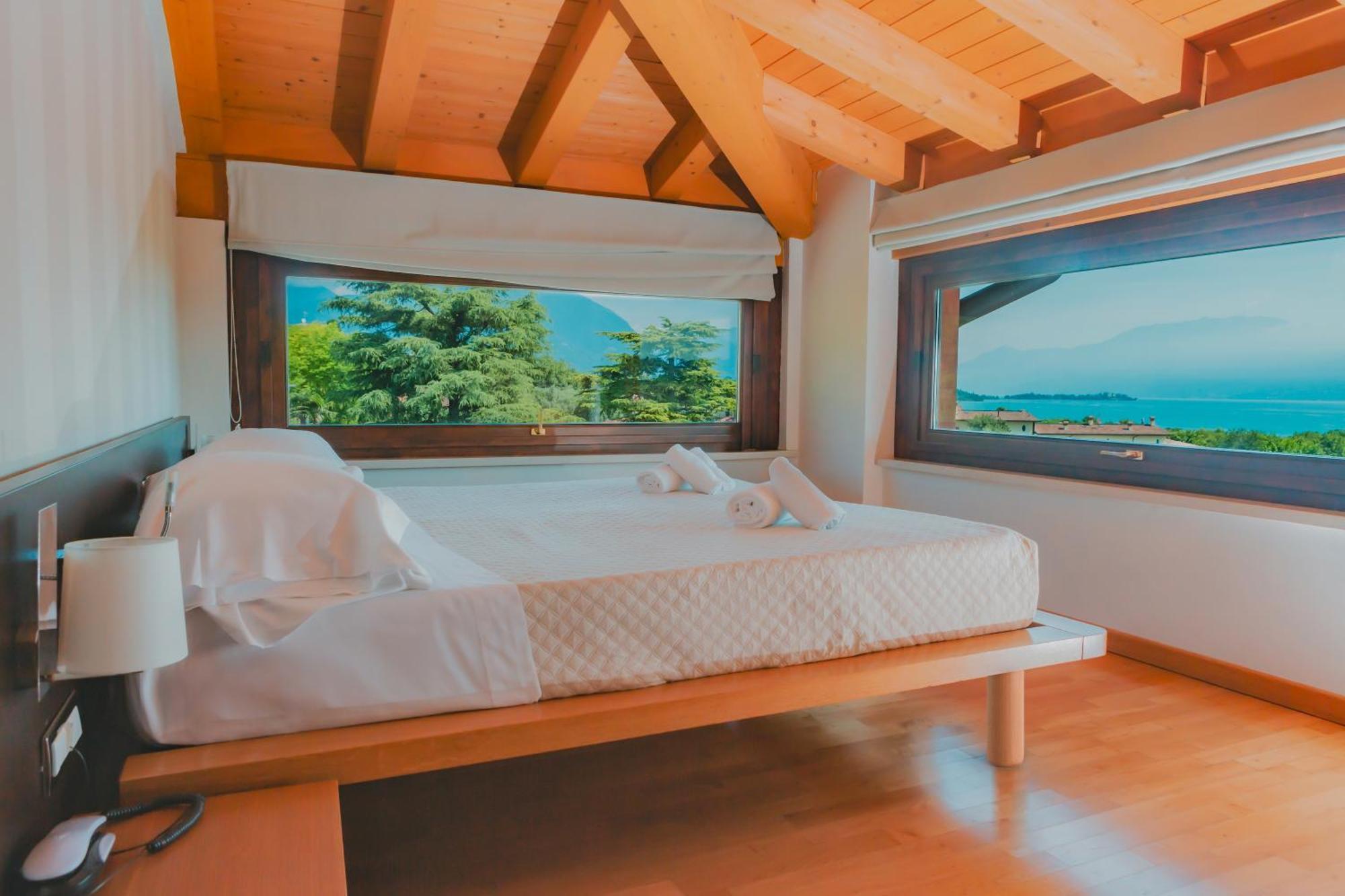 Ahg Donna Silvia Wellness Hotel Manerba del Garda Luaran gambar