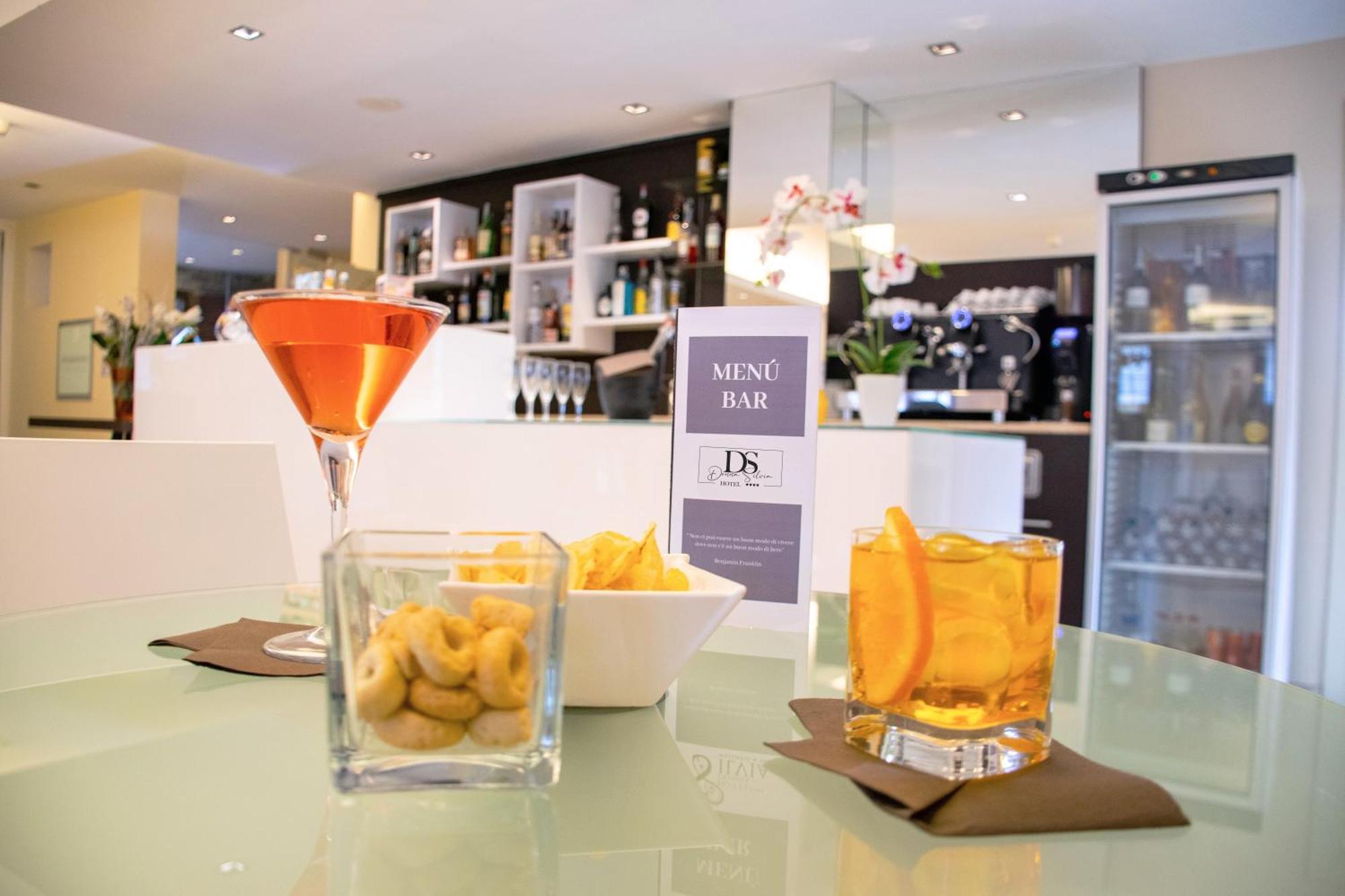 Ahg Donna Silvia Wellness Hotel Manerba del Garda Luaran gambar